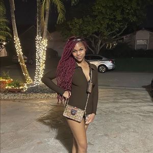 Meet your Posher, Tia